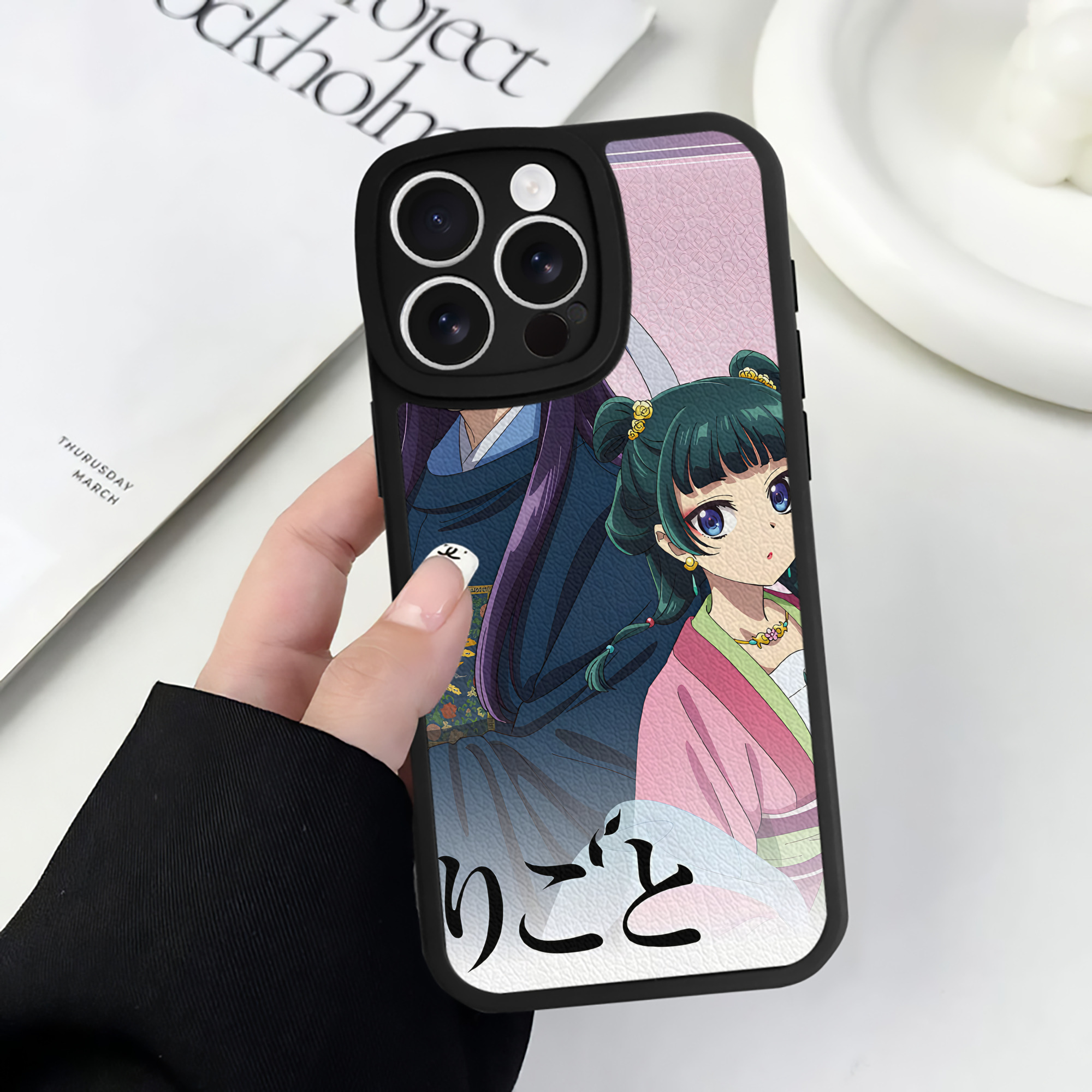 （画像用） 薬屋のひとりごと The Apothecary Diaries 【iPhone 16シリーズ対応】シリコンスマホケース（レザー調） 材質：シリコン